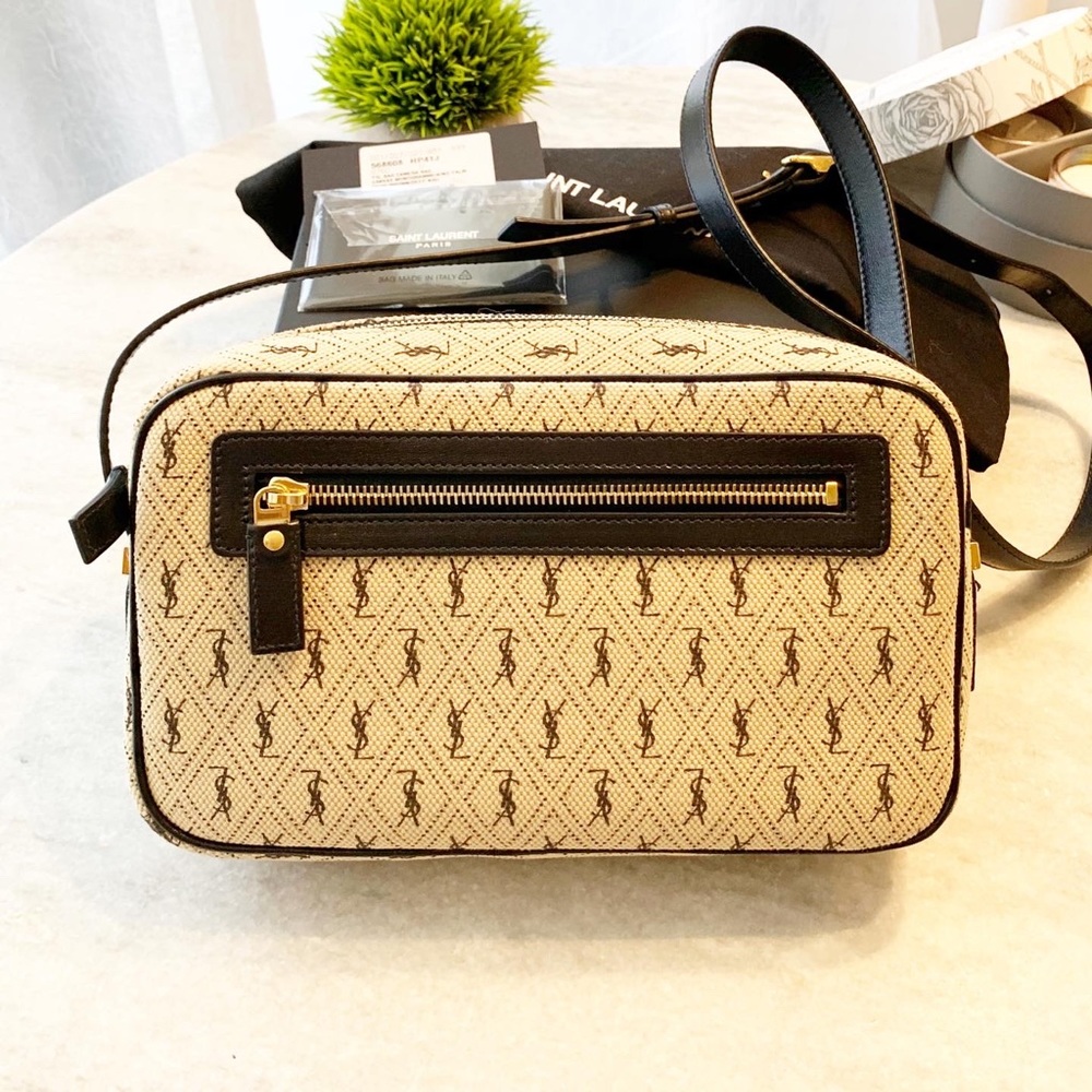 ❌SOLD❌Saint Laurent Monogram All Over Camera Bag